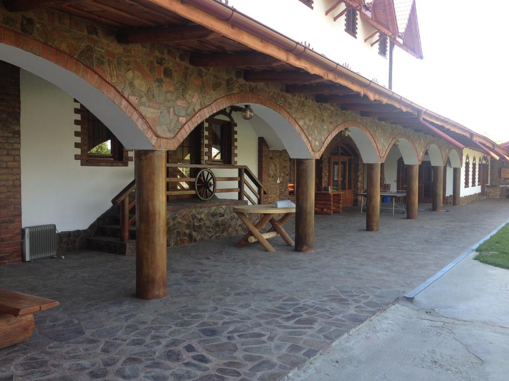 Pensiunea La Nise Sîmbăta de Sus Exterior foto